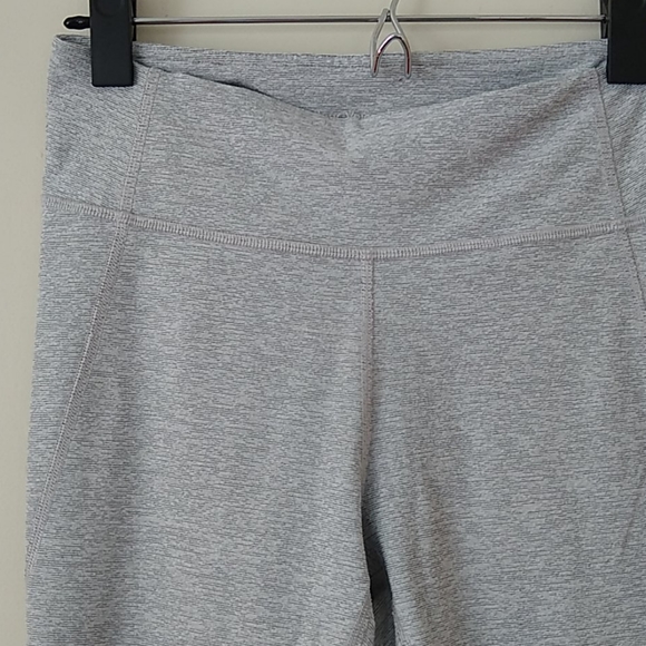 Outdoor Voices 7/8 Warmup Legging in Dove - Picture 3 of 12